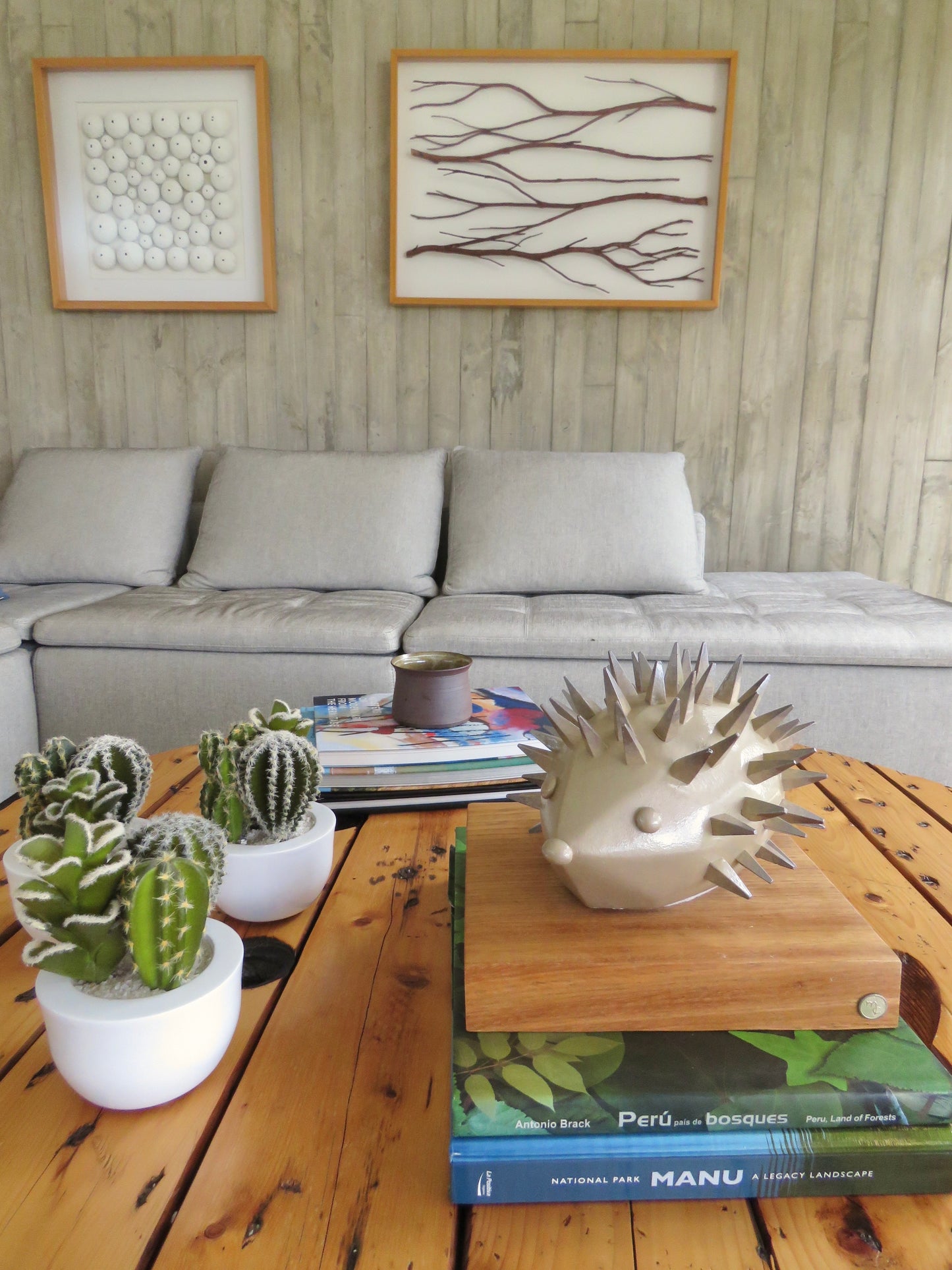 ESCULTURA LORENZO EL PUERCOESPÍN