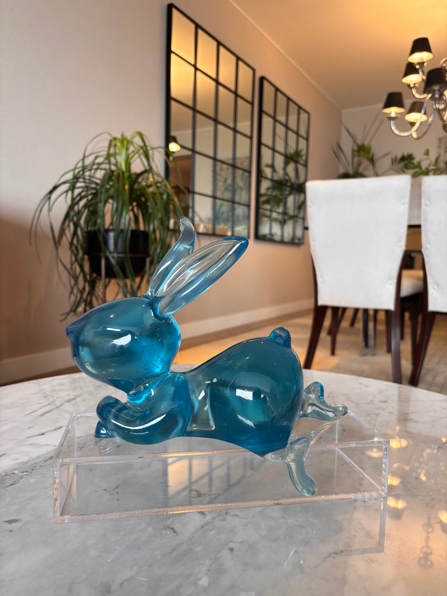 CONEJA LILA - RESINA TURQUESA